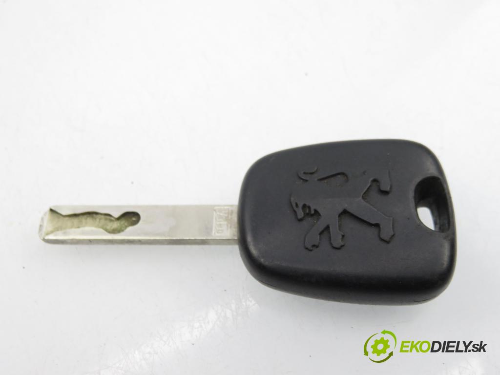 PEUGEOT PARTNER Tepee KOMBIVAN 2010 0,00 1.6 HDi 16V - 9HX (DV6ATED4) 1560,00 spínačka N0502455 ; N0503451 ; 9663123280 (Spínací skříňka)
