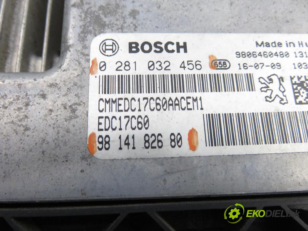 PEUGEOT 308 SW II KOMBI 2016 88,00 1.6 BlueHDi 120 - BHZ (DV6FC) 1560,00 řídící jednotka motora 0281032456 ; 9814182680