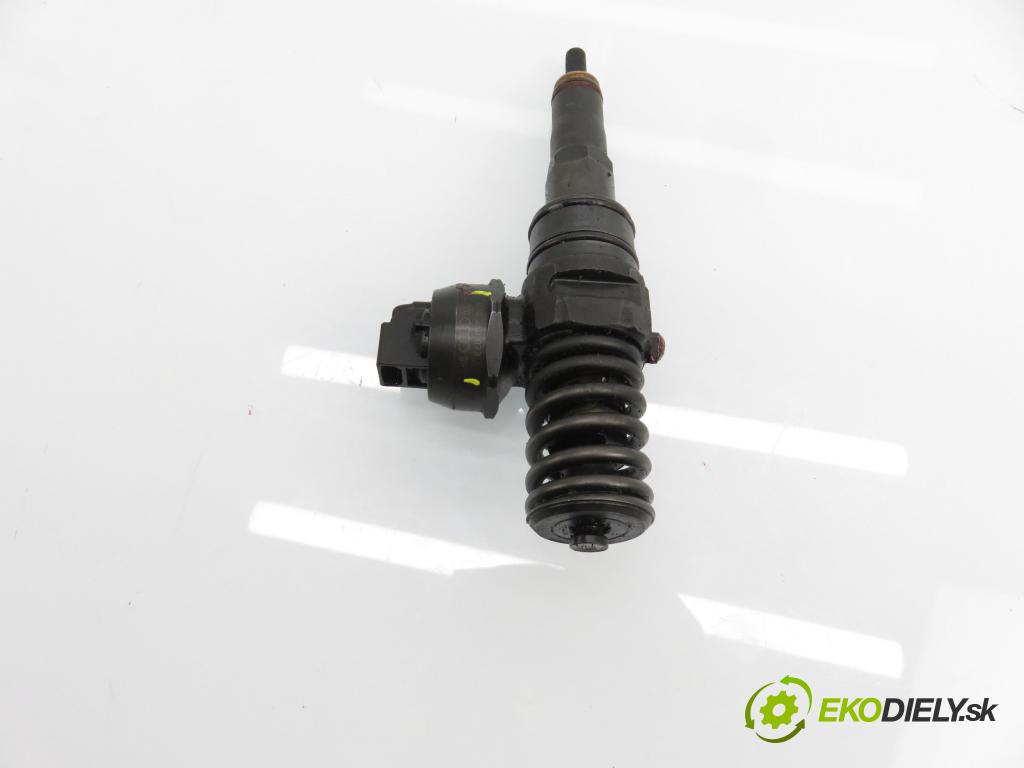 VW SHARAN (7M8, 7M9, 7M6) MINIVAN 2005 81,00 1.9 TDI - AVG 1896,00 Vstrekovač 038130073AR ; 0414720214 (Vstrekovač paliva)