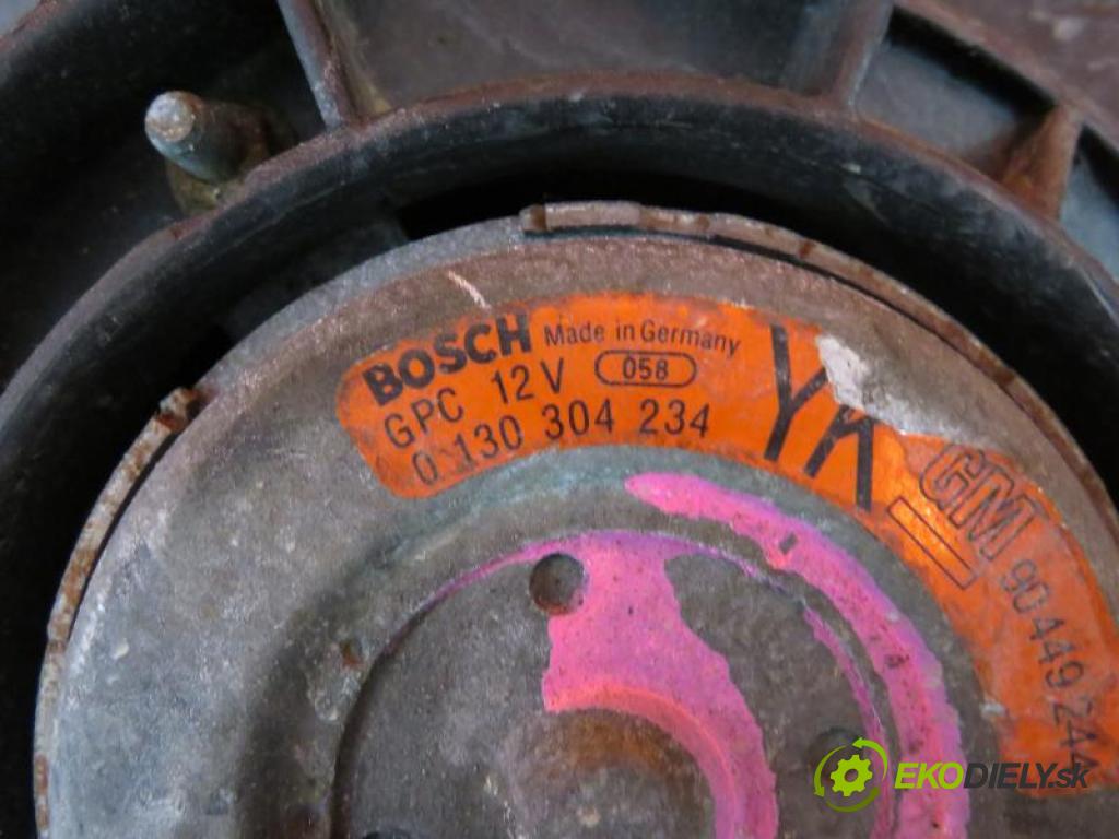 OPEL VECTRA A 1.7 TD (ISUZU) 17 DT (TC4EE1), X 17 DT (TC4EE1)   60 kW 82 km  ventilátor chladič vody 90352760 (Ventilátory)