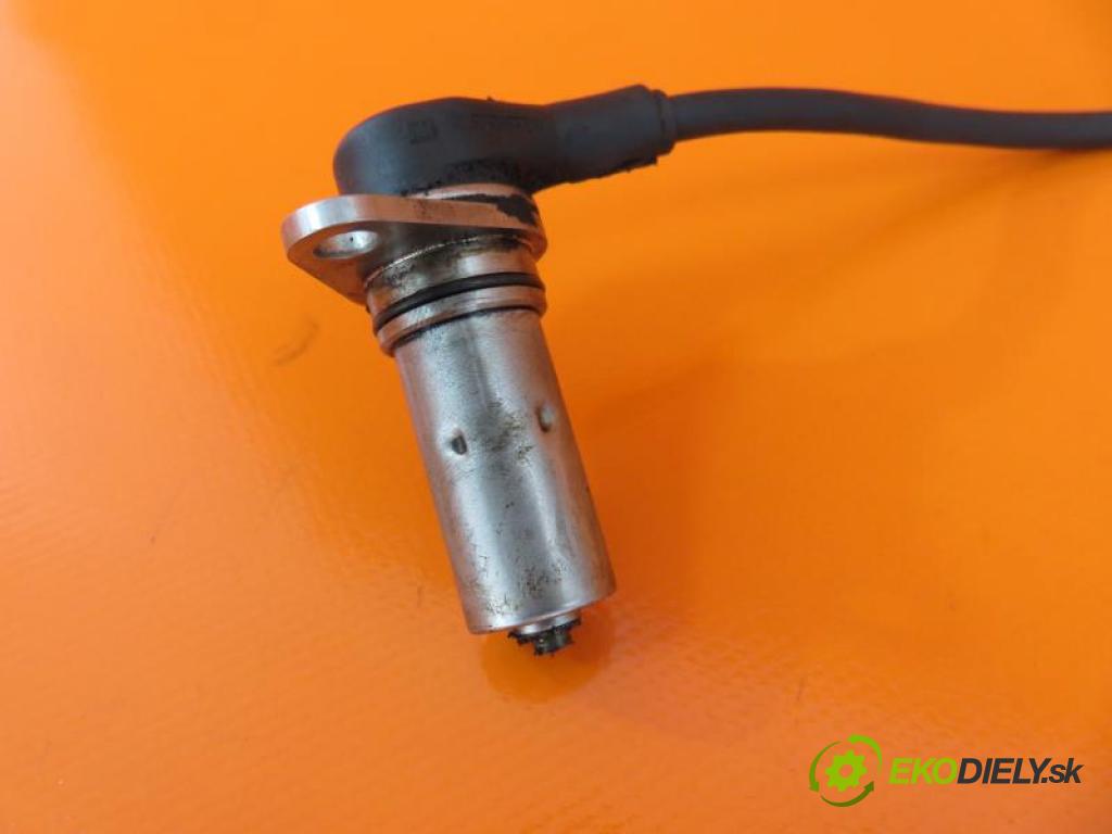 VW GOLF III 3 1.9 TDI SYNCRO (1HX1) 1Z, AHU, ALE manual 5 - stupňová 66 kW 90 km  Snímač polohy Vačkového hriadeľa/kľuky kľukového 028907319D (Snímače polohy kľuky, vačky)