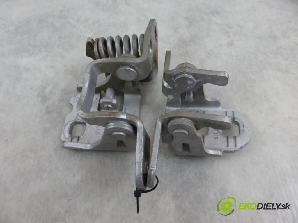 DODGE CALIBER 2.0 ECN automatic 5 - stupňová 115 kW 156 km závěs dveře PT (Závěsy)