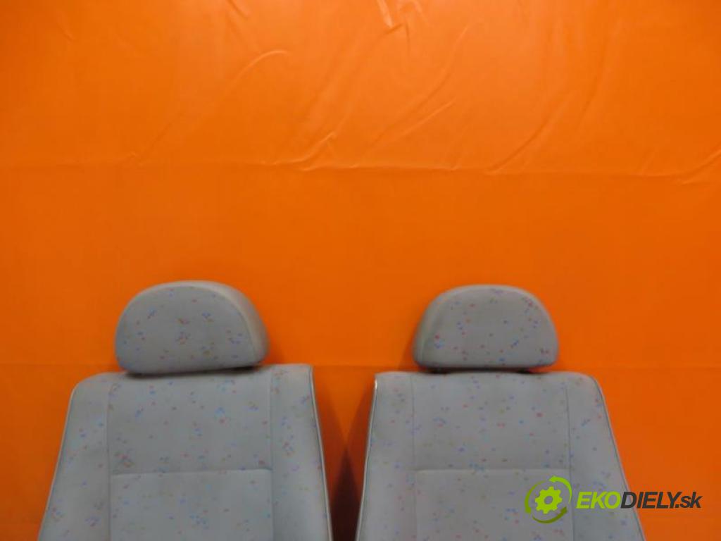 VW CADDY II 1.9 D 1Y manual 5 - stupňová 47 kW 64 km  sedadlo LP + PP  (Sedačky, sedadla)