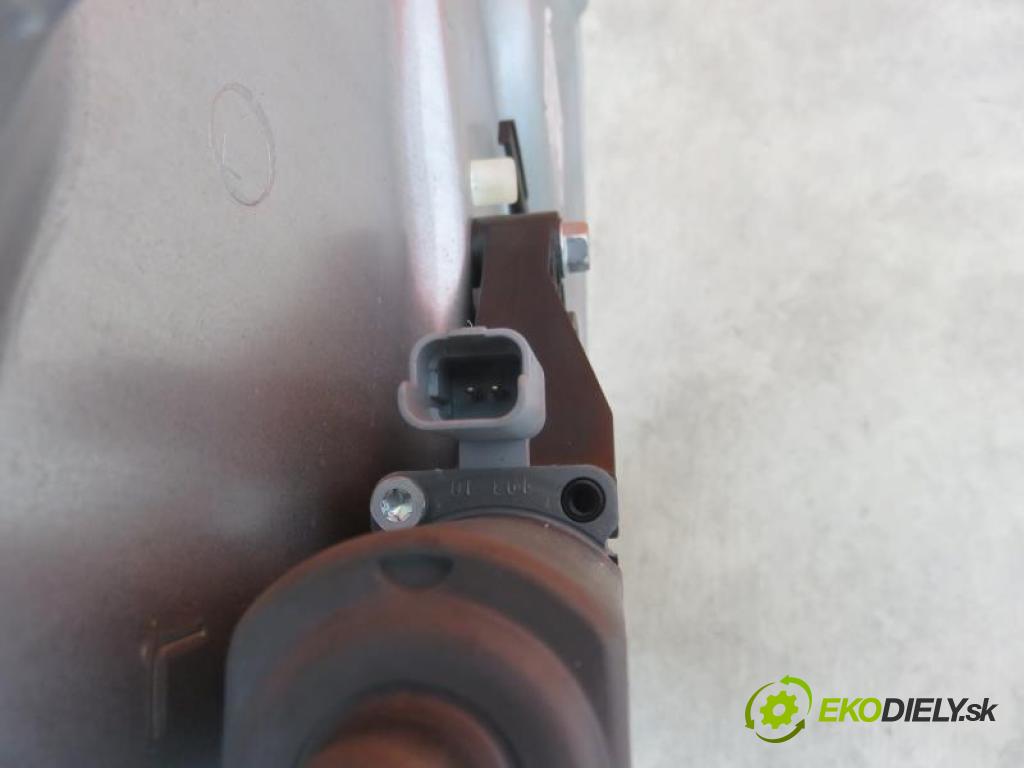 HYUNDAI i30 / i30CW 1.6 G4FC manual 5 - stupňová 93 kW 126 km  mechanismus oken 834702R250/0130822544