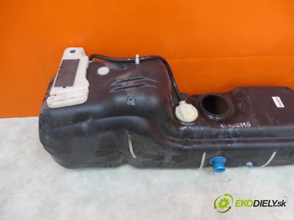 RENAULT MASTER III 2.3 dCi 125 M9T 670, M9T 676, M9T 672 manual 6 - stupňová 92 kW 125 km  nádržka paliva diesel  (Nádrže)