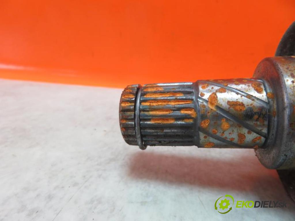 NISSAN ALMERA II N16 1.5 QG15DE manual 5 - stupňová 72 kW 98 km  Poloos PP  (Poloosy)