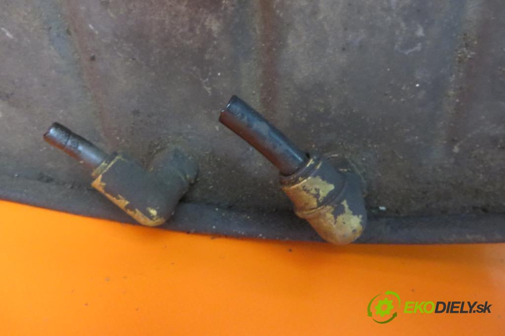 MAN L2000 10.153    114 kW 155 km  Nádržka paliva diesel  (Nádrže)