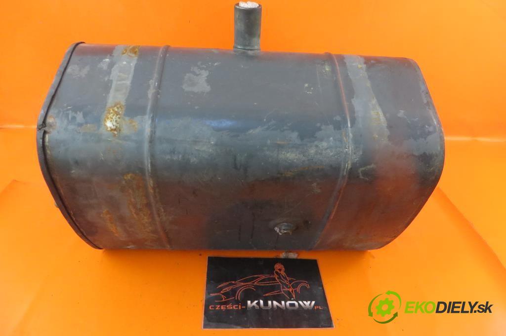 MAN L2000 10.153    114 kW 155 km  Nádržka paliva diesel  (Nádrže)