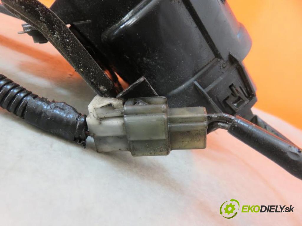 MITSUBISHI CARISMA 1.9 TD (DA4A) F8QT manual 5 - stupňová 66 kW 90 km  Hmlové svetlo, hmlovka L 14563800 (Ostatné)