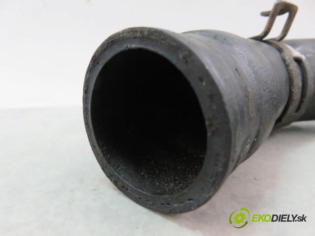 VW GOLF III 3 1.9 TD,GTD AAZ manual 5 - stupňová 55 kW 75 km  Rúra vody 1H0121051B (Hadice chlazení vody)