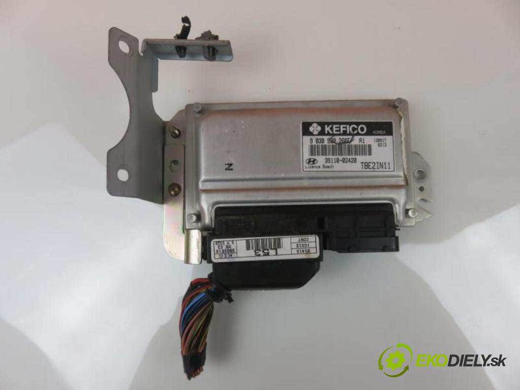 HYUNDAI GETZ 1.1 G4HD manual 5 - stupňová 46 kW 63 km  Riadiaca jednotka Motor 9030930266F/3911002420
