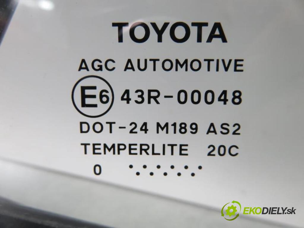 TOYOTA AURIS I (E15) 1.8 HYBRID 2ZR-FXE automatic  73 kW 99 km  okno dveří PT