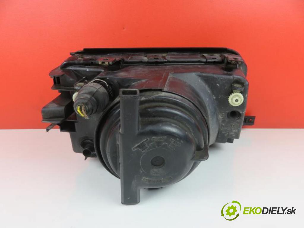 AUDI A6 C4 (4A2) 2.8 ACK manual 5 - stupňová 142 kW 193 km  světlo LP  (Přední světla)