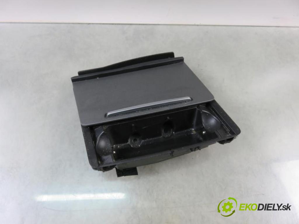 AUDI A6 C6 FL (4F2) 3.0 TDI QUATTRO BMK automatic 6 - stupňová 165 kW 225 km  popelník 4F1857951A (Popelníky)