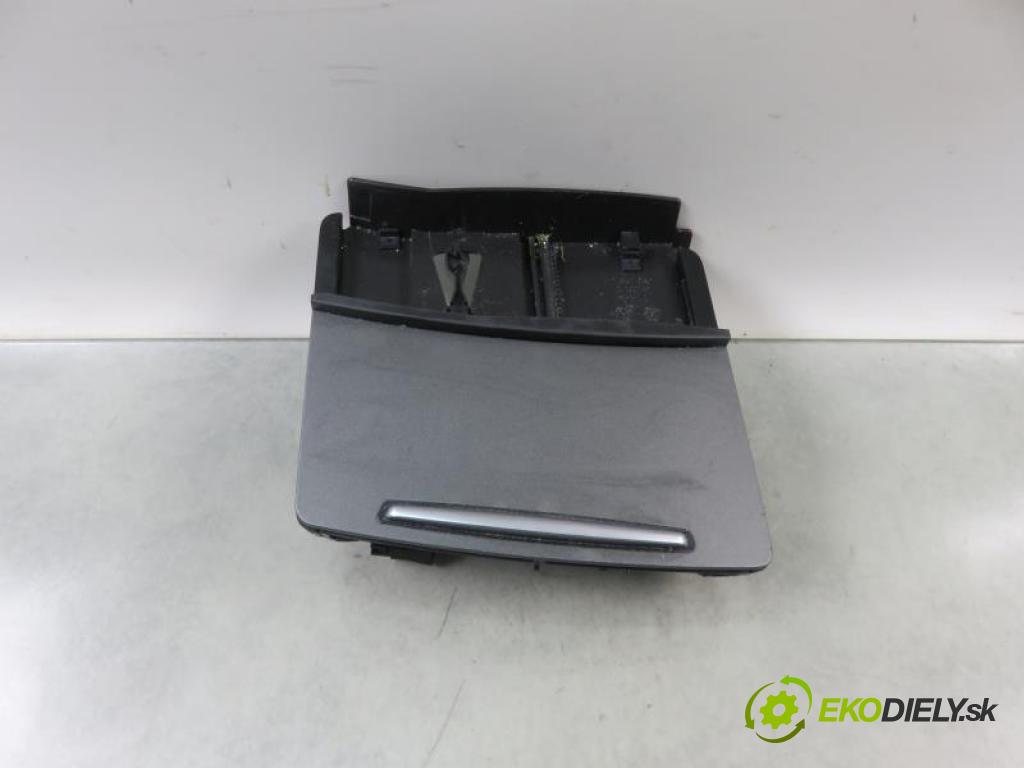 AUDI A6 C6 FL (4F2) 3.0 TDI QUATTRO BMK automatic 6 - stupňová 165 kW 225 km  popelník 4F1857951A (Popelníky)