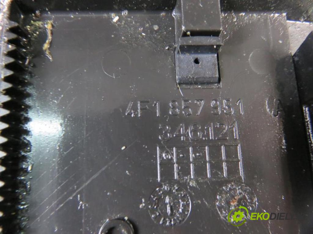 AUDI A6 C6 FL (4F2) 3.0 TDI QUATTRO BMK automatic 6 - stupňová 165 kW 225 km  popelník 4F1857951A (Popelníky)