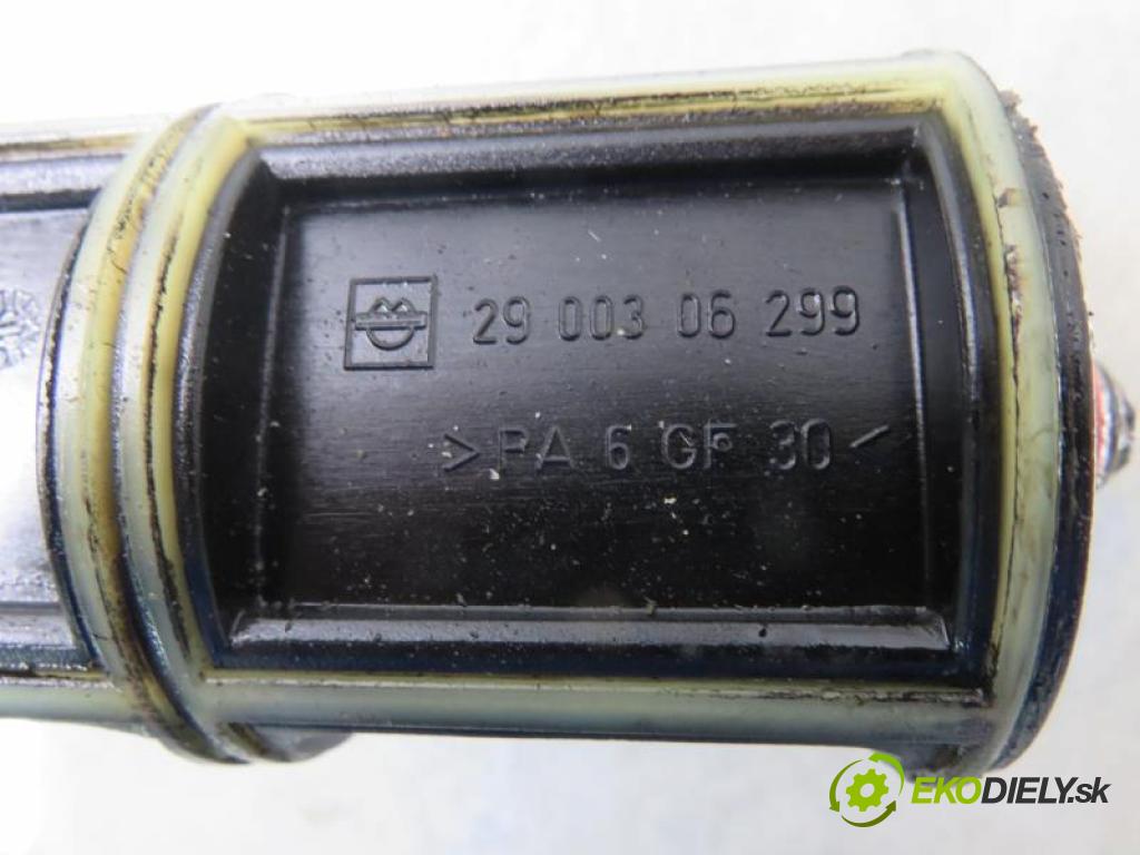 HONDA CR-V II (RD) 2.0 K20A4 manual 5 stupňová 4X4 110 kW 150 km  Nastavovač - zvod, potrubie 2900306299 (Sacie potrubia)