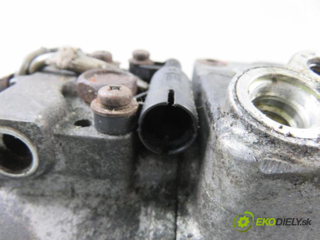 VW FOX 3 - uchycení kabely na / zásuvka / 2 pin kolo kolová / 6