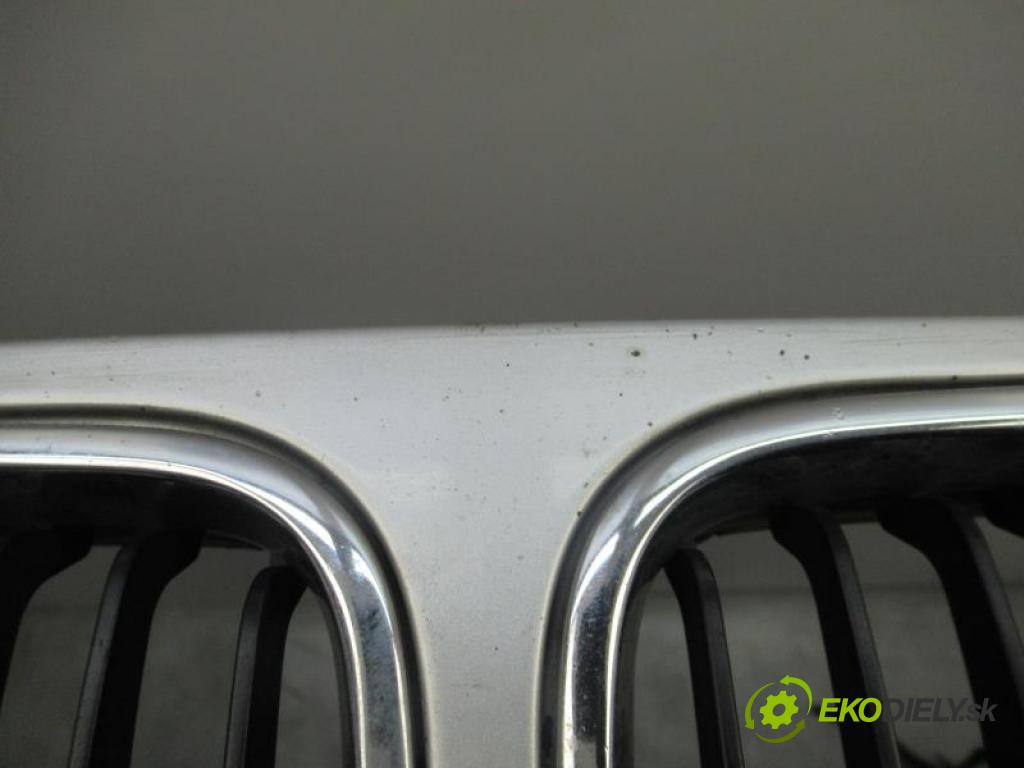 BMW 3 Compact E46 2.0 320 D M47N 204 D4 manual 5 - stupňová 110 kW 150 km  Kapota  (Predné kapoty)