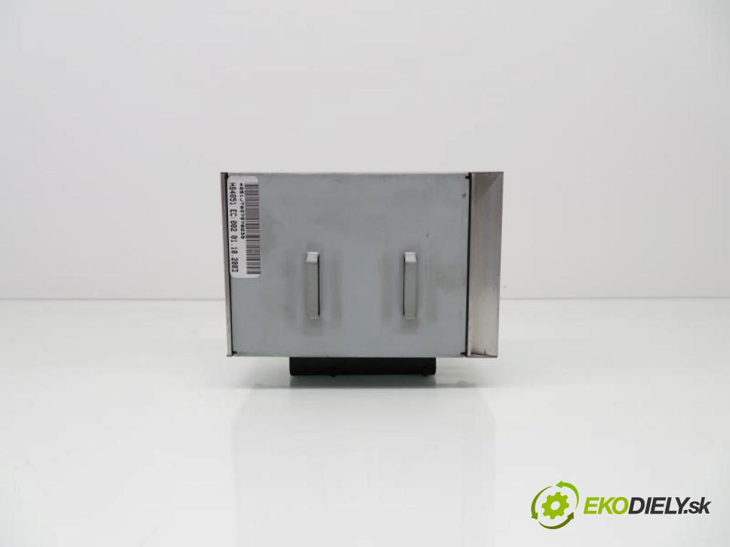 BMW 5 E60,E61 3.0 530 D N57 306 D2,M57 306 D2 automatic 6 - stupňová 160 kW 218 km  zesilovač anténní 651206920461 (CD měniče)