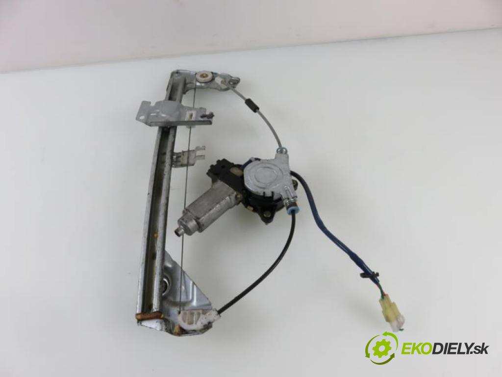 MAZDA 323 F V (BA) 1.8 16V BP-ZE manual 5 - stupňová 84 kW 114 km  mechanismus oken 8621004296/CM010050H