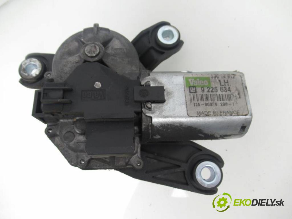 OPEL COMBO C 1.7 DI 16V (ISUZU) Y 17 DTL manual 5 - stupňová 48 kW 65 km  Motorček stierače zad. 9225634LH (Motorčeky stieračov predné)