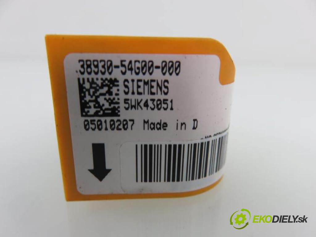 SUZUKI LIANA 1.6 4WD  manual 5 stupňová 4X4 76 kW 103 km  Snímač nárazu 5WK43051/3893054G00000 (Snímače nárazu)