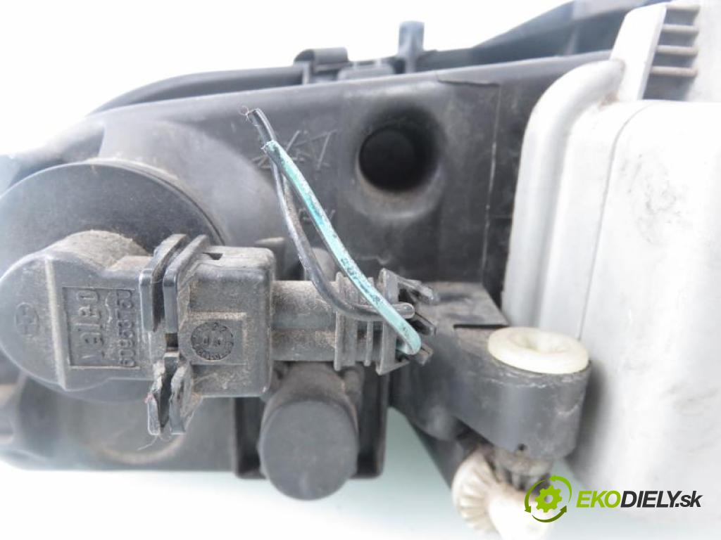 FIAT MAREA 1.9 JTD 110 186 A6.000 manual 5 - stupňová 81 kW 110 km  Svetlo LP 88201557 (Svetlá predné)