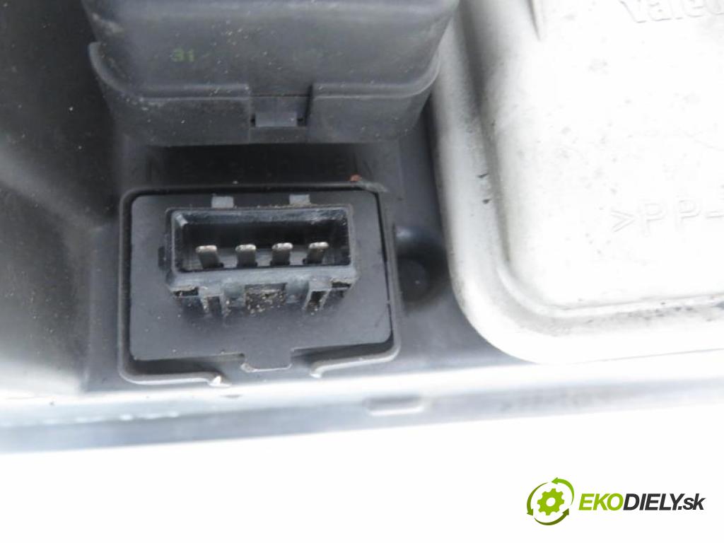 FIAT MAREA 1.9 JTD 110 186 A6.000 manual 5 - stupňová 81 kW 110 km  Svetlo LP 88201557 (Svetlá predné)