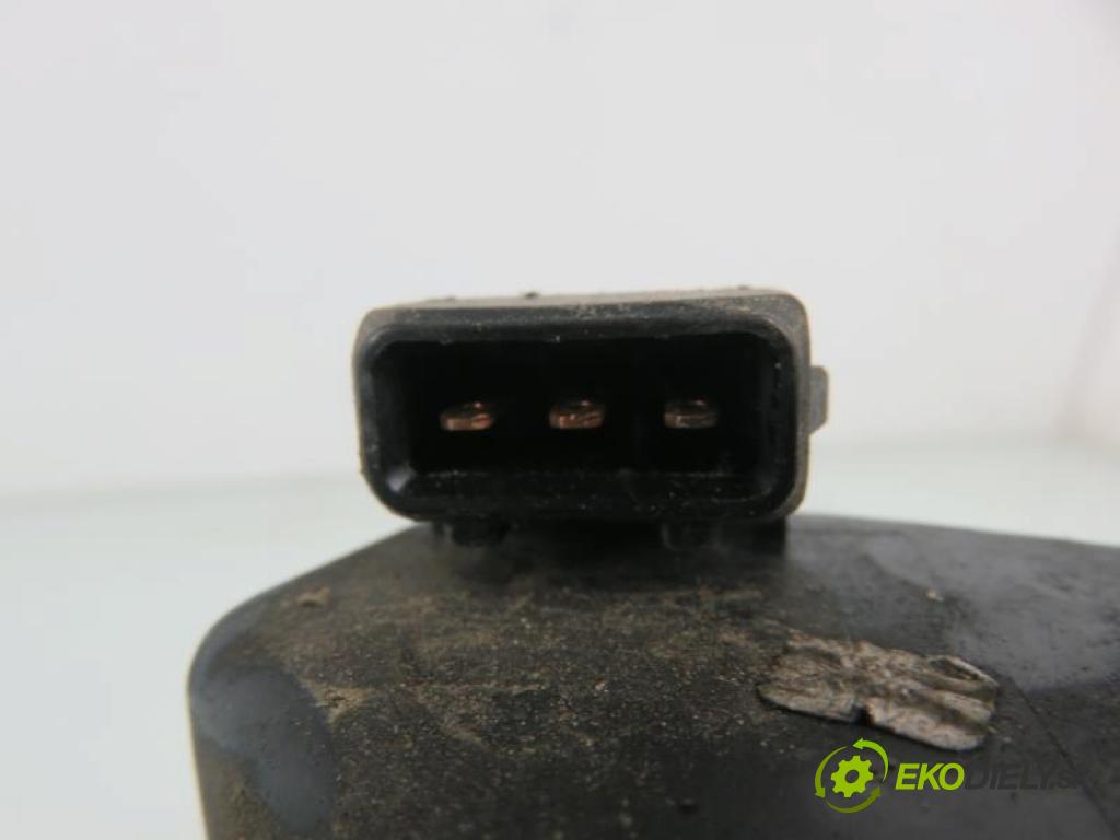 VW TRANSPORTER T4 2.4 D AAB manual 5 - stupňová 57 kW 78 km  Svetlo PP 11735700 (Svetlá predné)