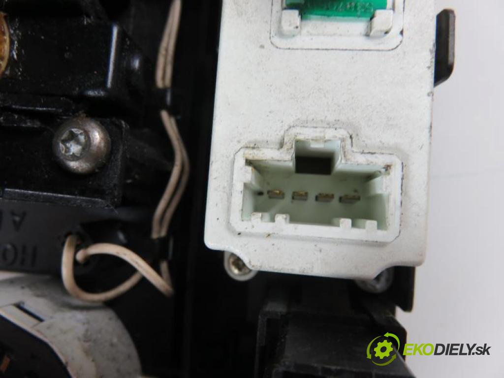 HONDA ACCORD V 2.0 I-TDI 20T2N15N manual 5 - stupňová 77 kW 105 km  Panel kúrenia - klimatizácia 52010213A (Prepínače, spínače, tlačidlá a ovládače kúrenia)