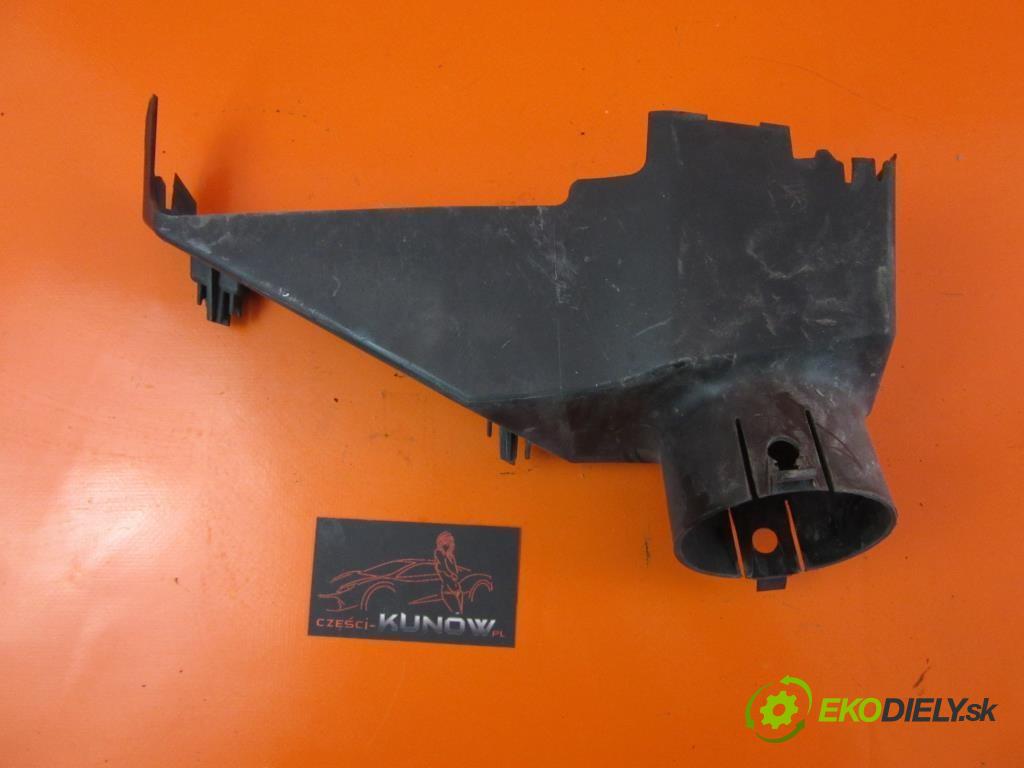 RENAULT MASTER II 2.5 DCI G9U 754   74 kW 101 km  přívod vzduchu masky 8200213984 (Hadice chlazení vzduchu)