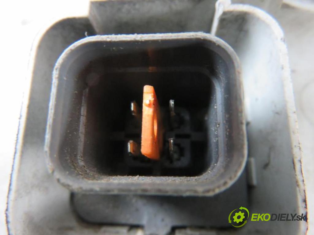 KIA K2700 2.7 D J2 manual 5 - stupňová 59 kW 80 km  Svetlo LP  (Svetlá predné)