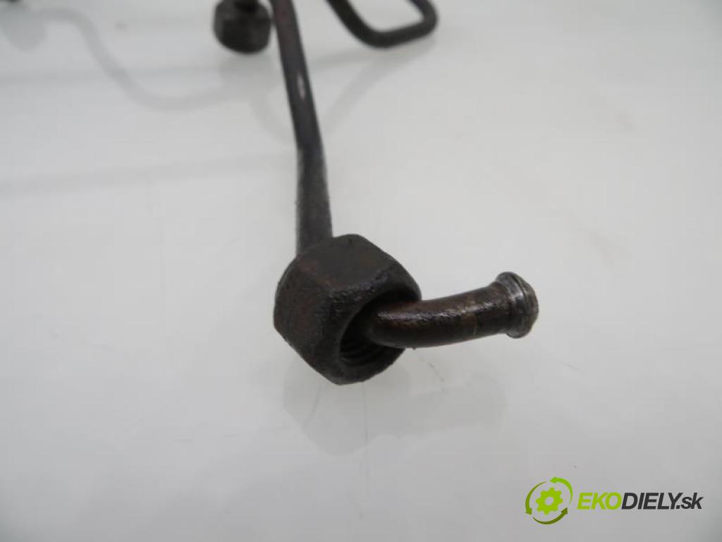 VW TRANSPORTER T4 2.4 D AAB manual 5 - stupňová 57 kW 78 km  rúrky vstrekovače -  (Ostatné)