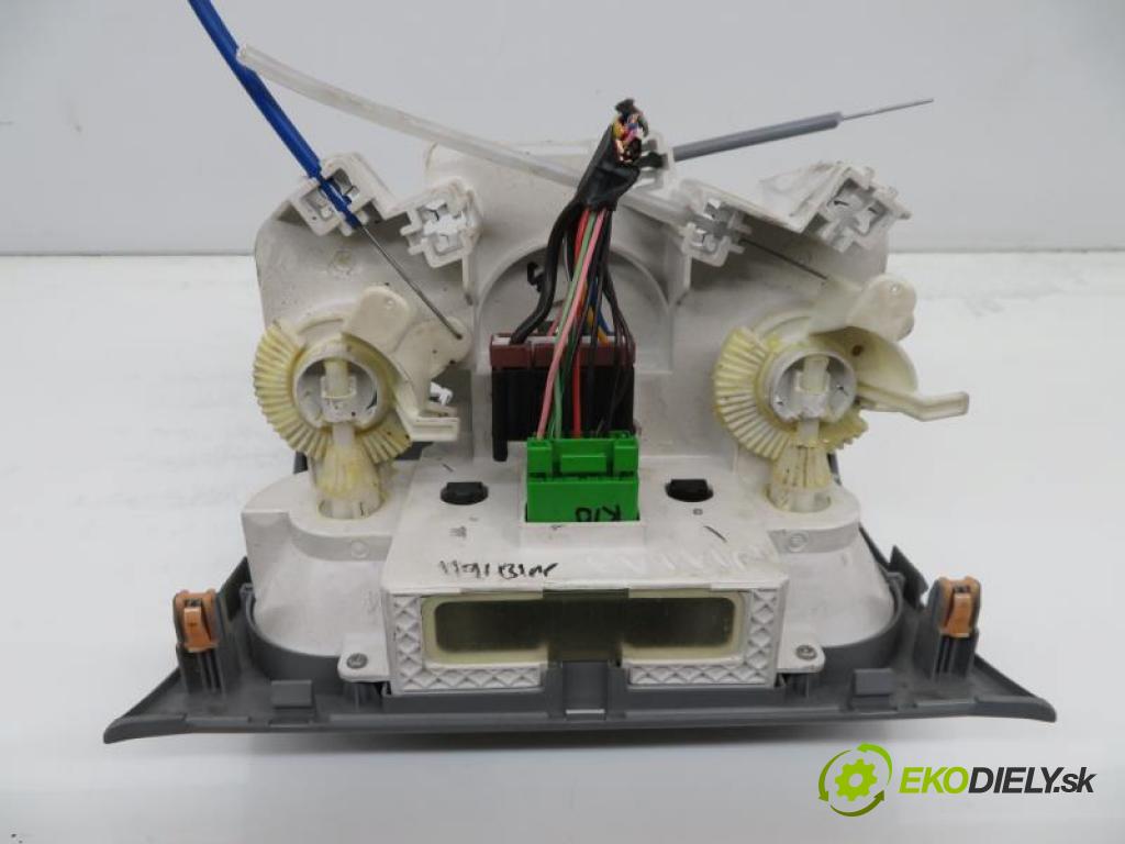 NISSAN PIXO 1.0 K10 B manual 5 - stupňová 50 kW 68 km  Panel kúrenia - klimatizácia  (Prepínače, spínače, tlačidlá a ovládače kúrenia)