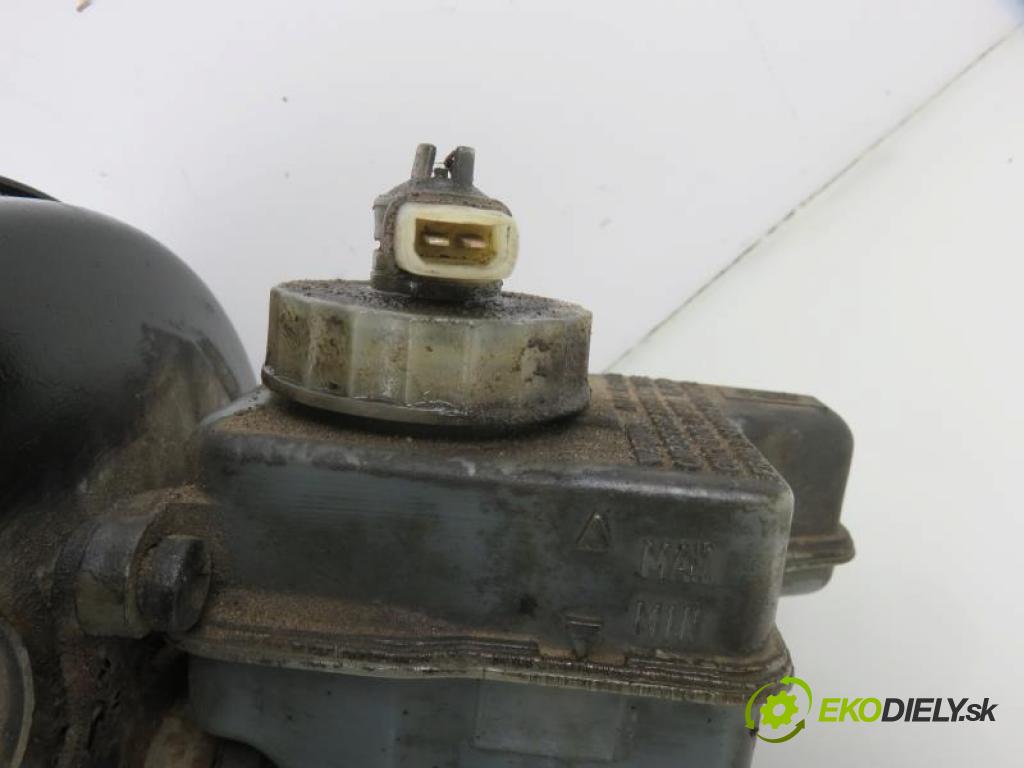 VW GOLF III 3 1.9 TDI AHU, ALE, 1Z manual 5 - stupňová 66 kW 90 km  posilovač 10612306703/0032006700469903/1H1614101C (Posilovače brzd)