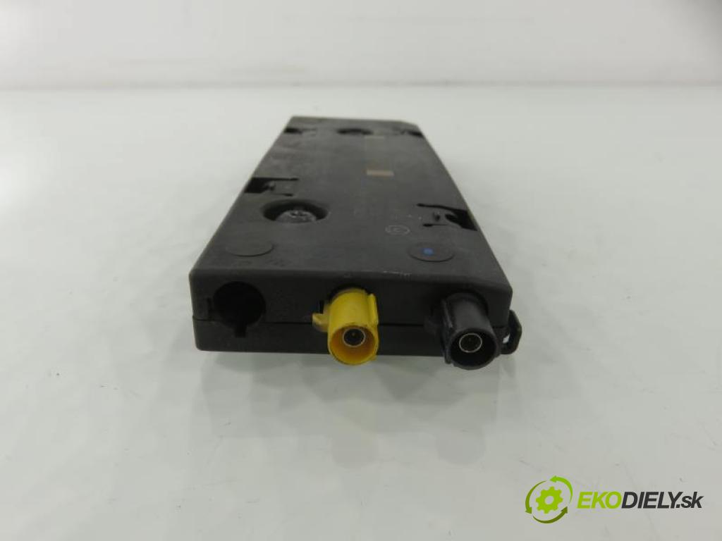 BMW 1 E87,81,82,88 118 D N47 D20 A, N47 D20 C manual 6 - stupňová 90 kW 122 km  Zosilňovač antenový 65206958900 (CD meniče)