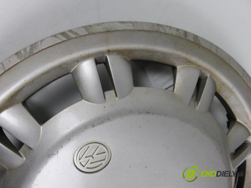 VW TRANSPORTER T4 2.5 ACU, AEU, AAF, AEN manual 5 stupňová 81 kW 110 km  puklica 701601147A (Puklice)