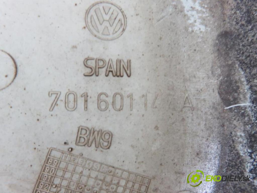 VW TRANSPORTER T4 2.5 ACU, AEU, AAF, AEN manual 5 stupňová 81 kW 110 km  puklica 701601147A (Puklice)