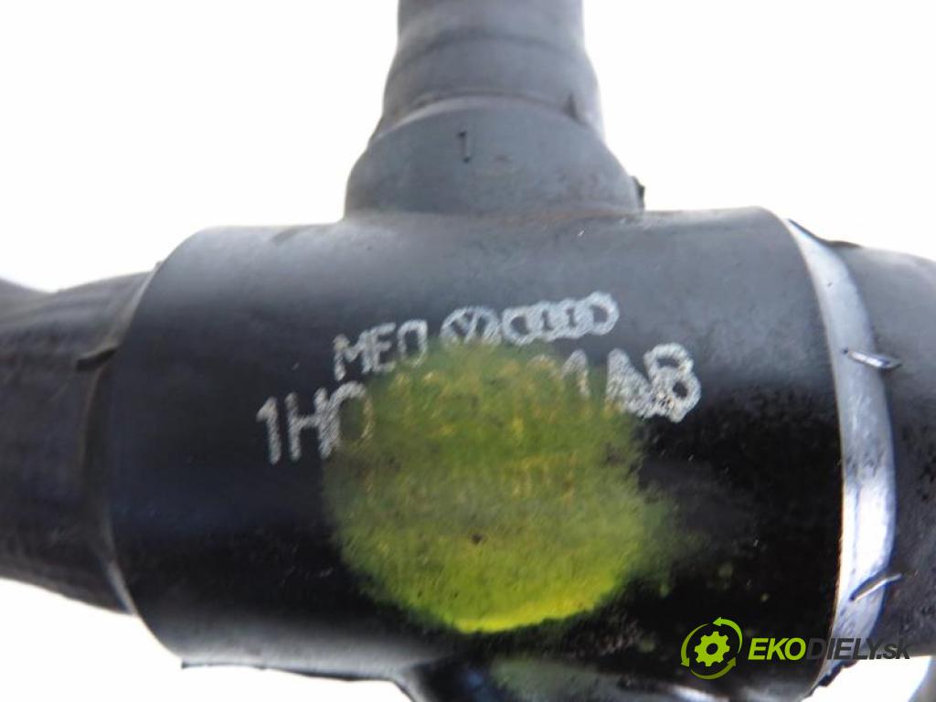 VW GOLF III 3 1.9 TD,GTD AAZ manual 5 stupňová 55 kW 75 km  Rúra vody 1H0121101AB (Hadice chlazení vody)