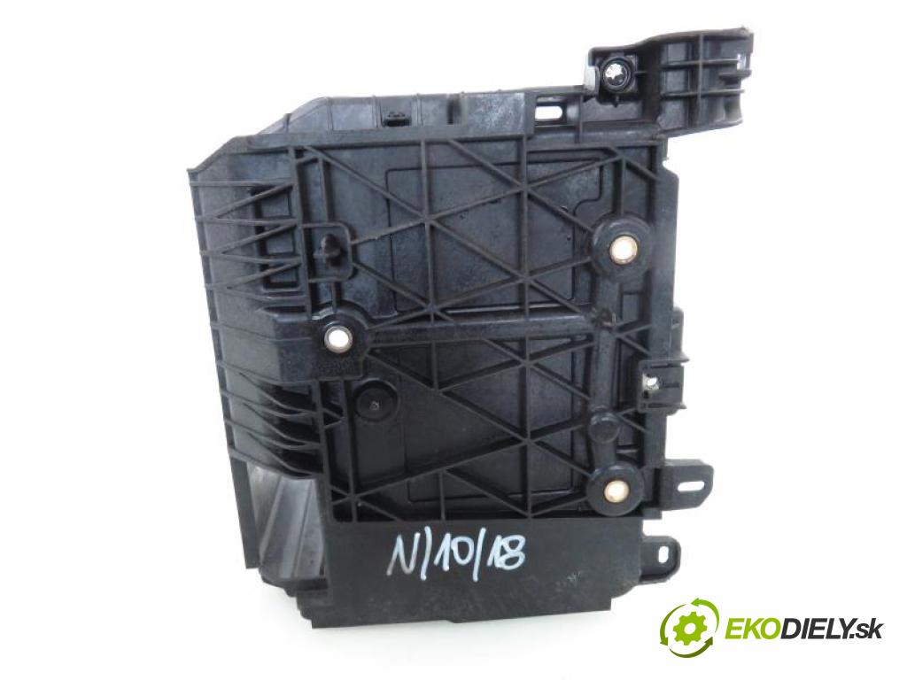 RENAULT MEGANE II 1.6 16V (BM0C, CM0C) K4M 760 manual 5 stupňová 83 kW 113 km  obal akumulátora 8200467409