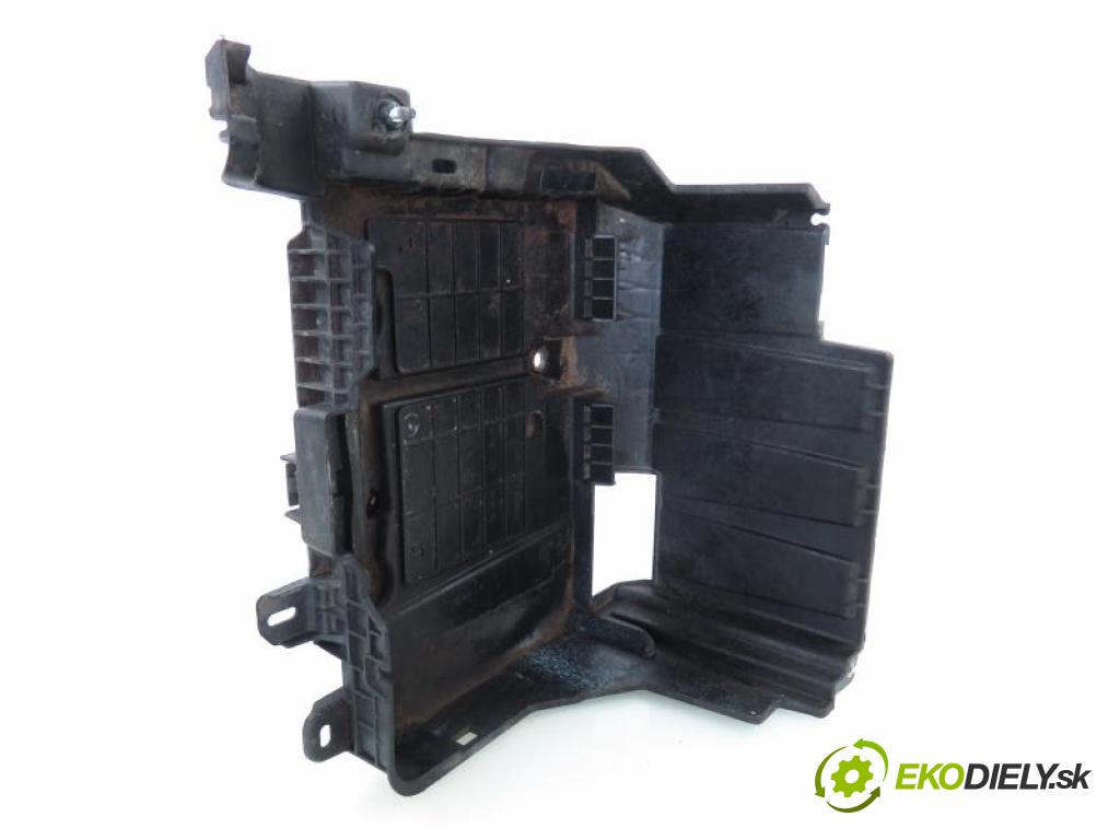 RENAULT MEGANE II 1.6 16V (BM0C, CM0C) K4M 760 manual 5 stupňová 83 kW 113 km  obal akumulátora 8200467409