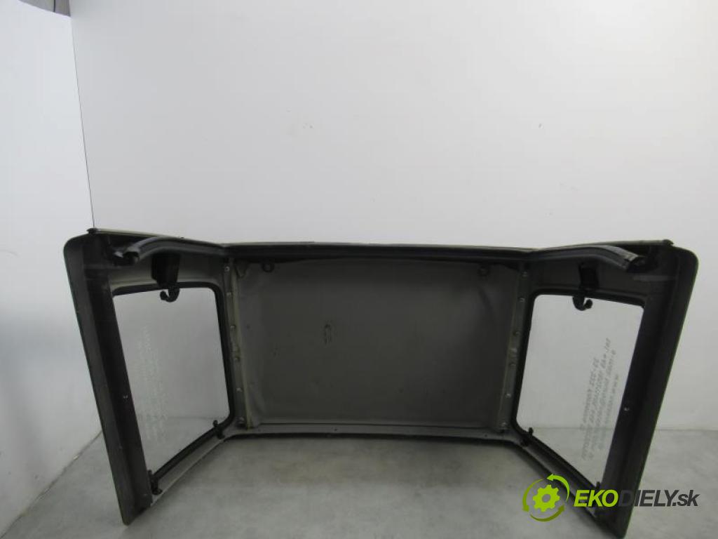 DAIHATSU FEROZA 1.6 I 16V HD-E manual 5 stupňová 4X4 70 kW 95 km  střecha  (Střechy)