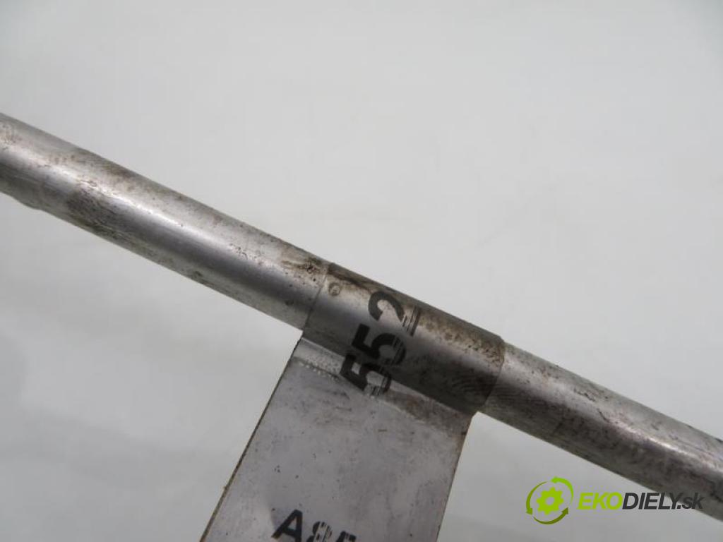 FIAT BRAVO II 1.6 D MULTIJET 198 A3.000 manual 5 - stupňová 77 kW 105 km  Rúra vody 5528930 (Hadice chlazení vody)