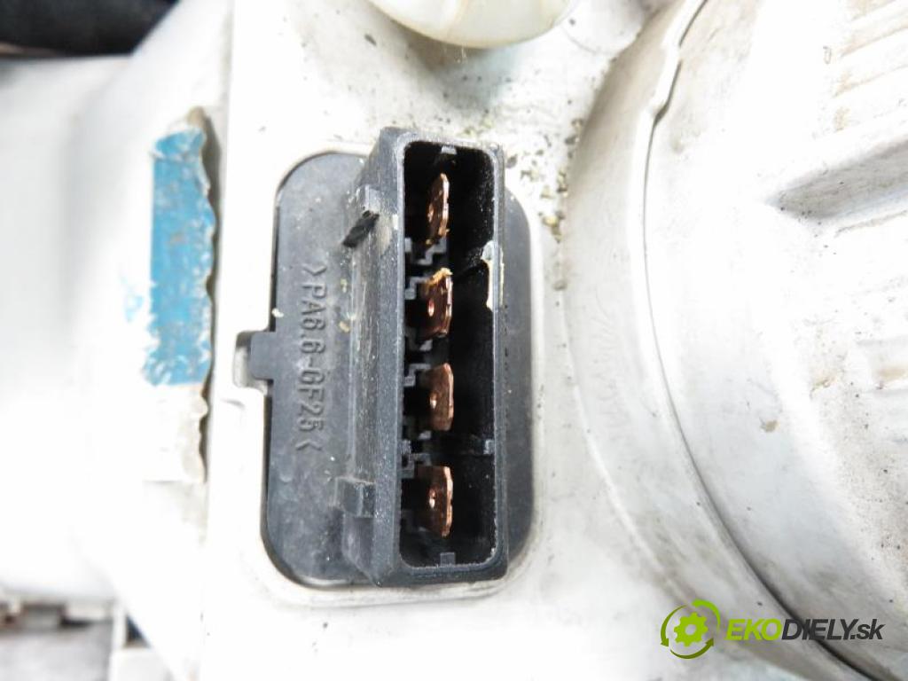 SKODA FELICIA 1.3 135 L, AMJ manual 5 stupňová 43 kW 58 km  světlo PP 24615000 (Přední světla)