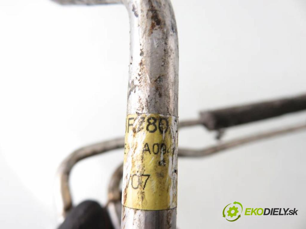 VOLVO S80 II 3.2 B 6324 S automatic 6 stupňová 175 kW 238 km  Chladič servočerpadlo 31200476 (Rúrky, hadice servočerpadla)