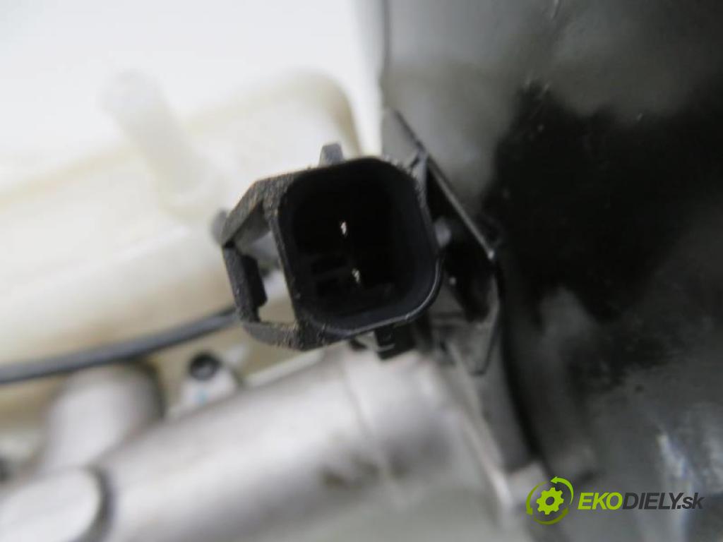 HYUNDAI H1 II    TQ 2.5 CRDI D4CB manual 5 stupňová 125 kW 170 km  Posilovač 585004H800/591104H000 (Posilňovače bŕzd)