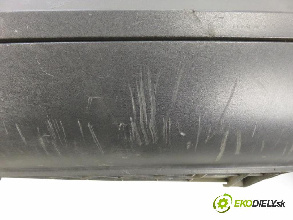 VW PASSAT B6 1.9 TDI BKC, BXE, BLS manual 5 stupňová 77 kW 105 km  Nárazník zadný  (Nárazníky)