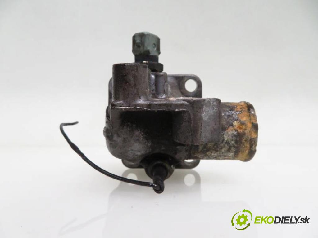 LAND ROVER FREELANDER I (L314) priruba 2X Snímač 2-pin,