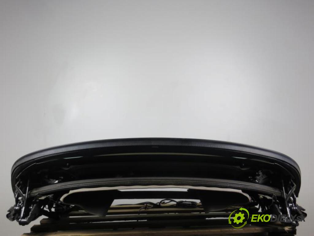 VOLVO C70 II 2.4 D5 D 5244 T13, D 5244 T8 automatic 5 stupňová 132 kW 180 km  strecha  (Strechy)